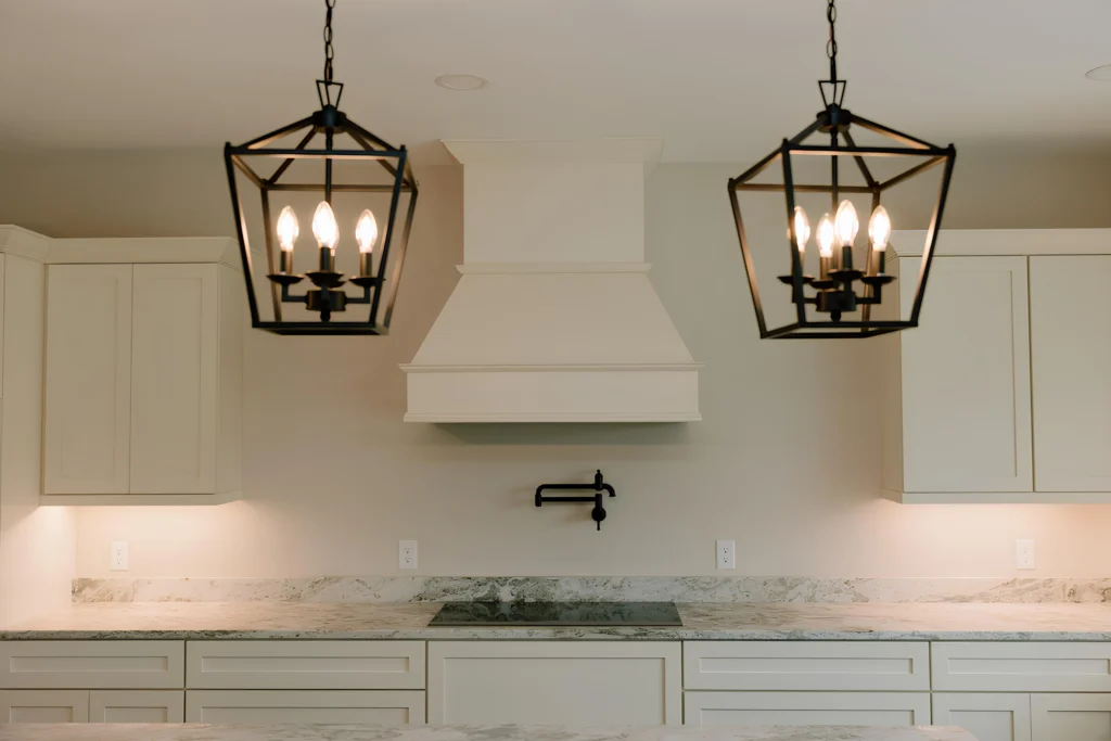 Image of a renovated spacious and modern kitchen from the kitchen designs gallery.